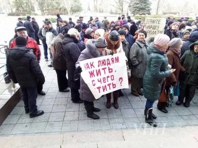 Работники судостроительного завода в Николаеве вышли на пикет