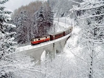 "Укрзализныця" назначила рекордное количество поездов на зимние праздники