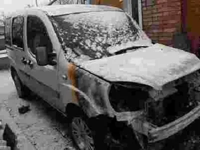 В Винницкой области спасатели ликвидировали возгорание легкового автомобиля