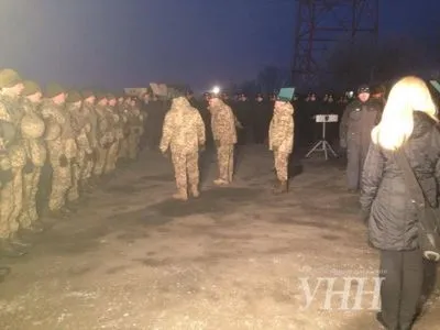 П.Порошенко прибыл к пограничникам в Донецкой области вместе с сенатором США