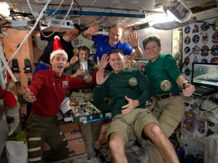 Екіпаж МКС зустріне Новий рік 16 разів