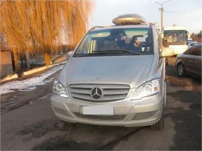 Три авто, которые разыскивал Интерпол, обнаружили на украинской границе
