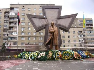 В Ивано-Франковске отметили шествием 108-ю годовщину со дня рождения С.Бандеры