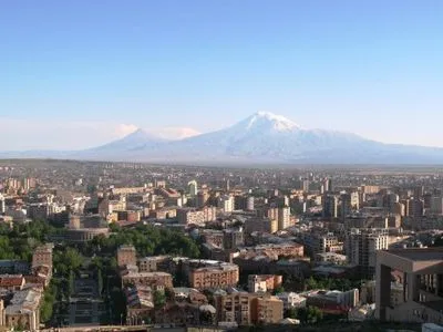 Тіло російського офіцера виявили в готелі в Єревані