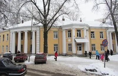 Полтавская областная детская больница приобрела реанимобиль для неонатальной бригады