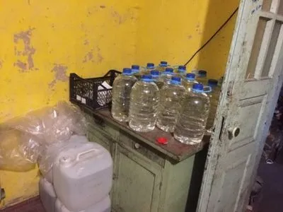 Правоохранители ликвидировали в Кропивницком  подпольный водочный цех