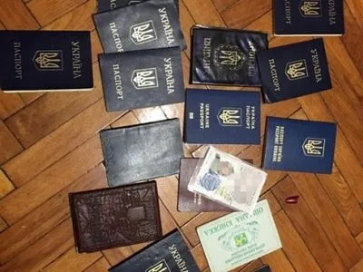 СБУ задержала женщину, которая подделывала документы для террористов "ДНР"