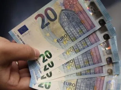 Иностранцев арестовали за сбыт фальшивых евро на Прикарпатье