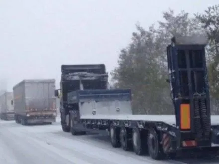 Рух вантажного транспорту на Миколаївщині тимчасово обмежать