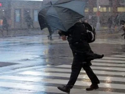 Синоптики попередили про пориви вітру в Києві