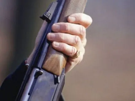 Полиция открыла производство относительно стрельбы в Ровенской области