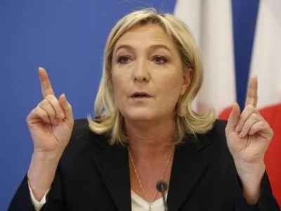 Марін Ле Пен заявила про можливий Frexit у разі своєї перемоги на президентських виборах у Франції