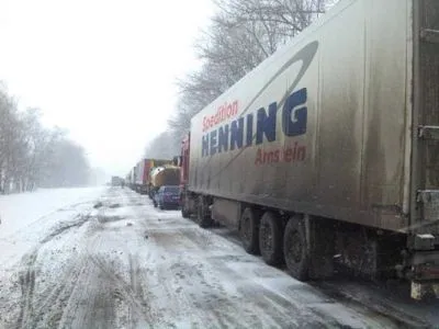Крупногабаритному транспорту перекроют въезд в Киев в случае снегопада