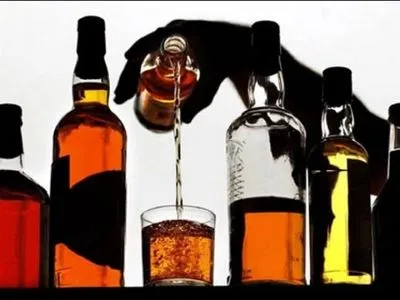 Експертиза не виявила небезпечних речовин в алкоголі померлих в Красноярську