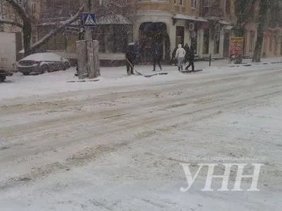 Одесскую область засыпает снегом