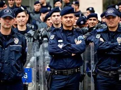 После попытки переворота в Турции уволены еще 6 тыс. госслужащих