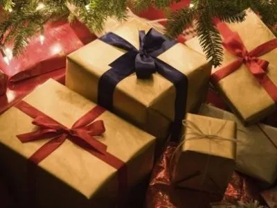 Более тысячи подарков получили пассажиры Приднепровской железной дороги в новогоднюю ночь