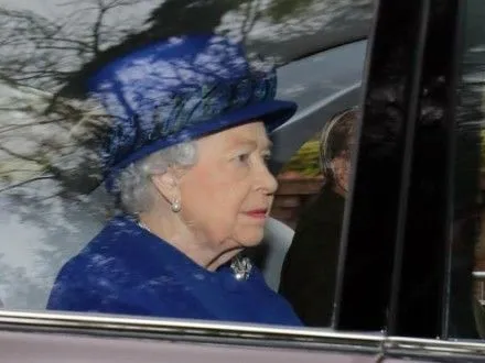 Королева Елизавета ІІ впервые появилась на публике после болезни