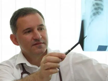 m-nayyem-pidtrimav-kardiokhirurga-v-konflikti-z-moz