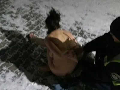 Женщина разделась на морозе в Ивано-Франковске