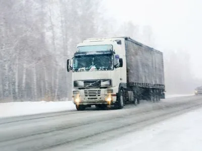 Из-за непогоды грузовикам ограничат въезд в Киев