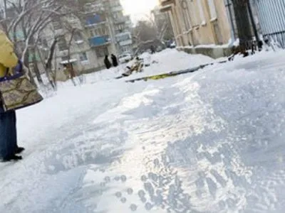 За прошедшие сутки в Киеве из-за гололеда получили травмы 13 человек