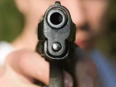 Житель Херсона выстрелил в лицо 20-летнему парню