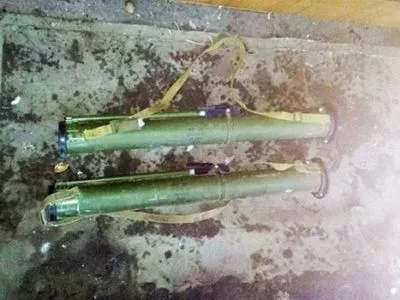 Женщина нашла два гранатомета в летней кухне в Донецкой области