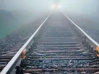 Потяг збив насмерть чоловіка на Харківщині