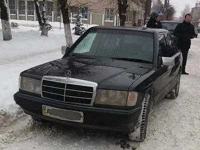 В Казатине полиция задержала авто с приваренным номером