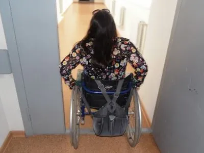 В России женщину на инвалидной коляске не пустили в ночной клуб