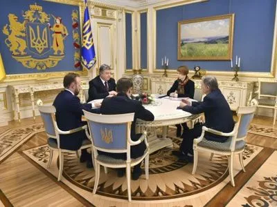 Президент поручил МИД передать иск суду в Гааге против России