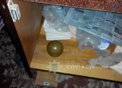 В Сумской области правоохранители обнаружили у военнослужащего партию боеприпасов
