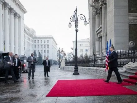 П.Порошенко зустрівся з віце-президентом США
