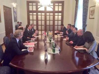 П.Климкин обсудил с С.Курцом необходимость круглосуточного мониторинга миссии ОБСЕ на Донбассе