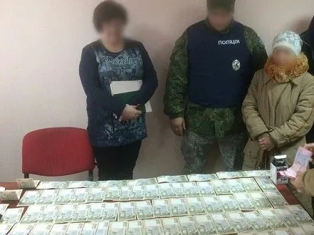 Инспектора ГФС задержали на взятке в Донецкой области