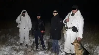 На Закарпатті прикордонники затримали двох нелегалів з Монголії
