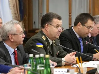 С.Полторак поблагодарил США за поддержку Украины в борьбе с российской агрессией