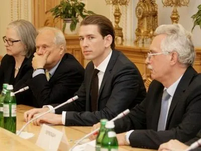 І.Геращенко запросила голову ОБСЄ С.Курца на відкриття КПВВ "Золоте"
