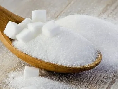 Кабмін підвищив мінімальні ціни на цукор