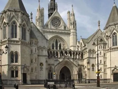 Высокий суд Англии завершил слушания по делу "долга Януковича"