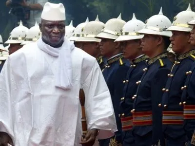 Армія Сенегалу заявила про готовність ввести війська в Гамбію