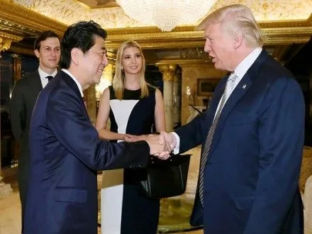 Прем'єр Японії збирається якнайшвидше побачитися з Д.Трампом