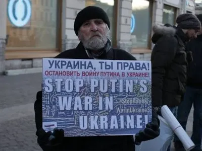 Акцию против действий В.Путина в Украине устроили в Санкт-Петербурге