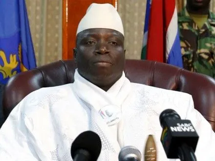 prezident-gambiyi-ya-dzhamme-zayaviv-pro-gotovnist-peredati-post-glavi-derzhavi-a-barrou