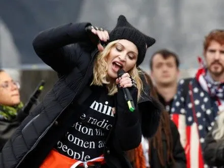 Мадонна выступила на "Марше женщин", где обматерила Д.Трампа