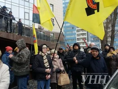 Жители Праги присоединились к акции "Stop Putin's War In Ukraine"