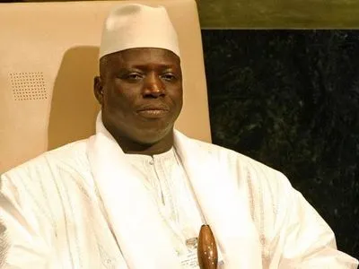 Президент Гамбии Я.Джамме передал полномочия и покинул страну