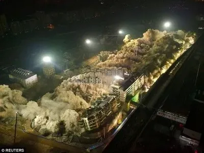 В Китае одновременно взорвали 19 многоэтажных домов