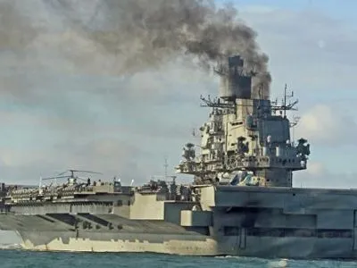Министр обороны Великобритании назвал российский авианосец "Адмирал Кузнецов" кораблем позора